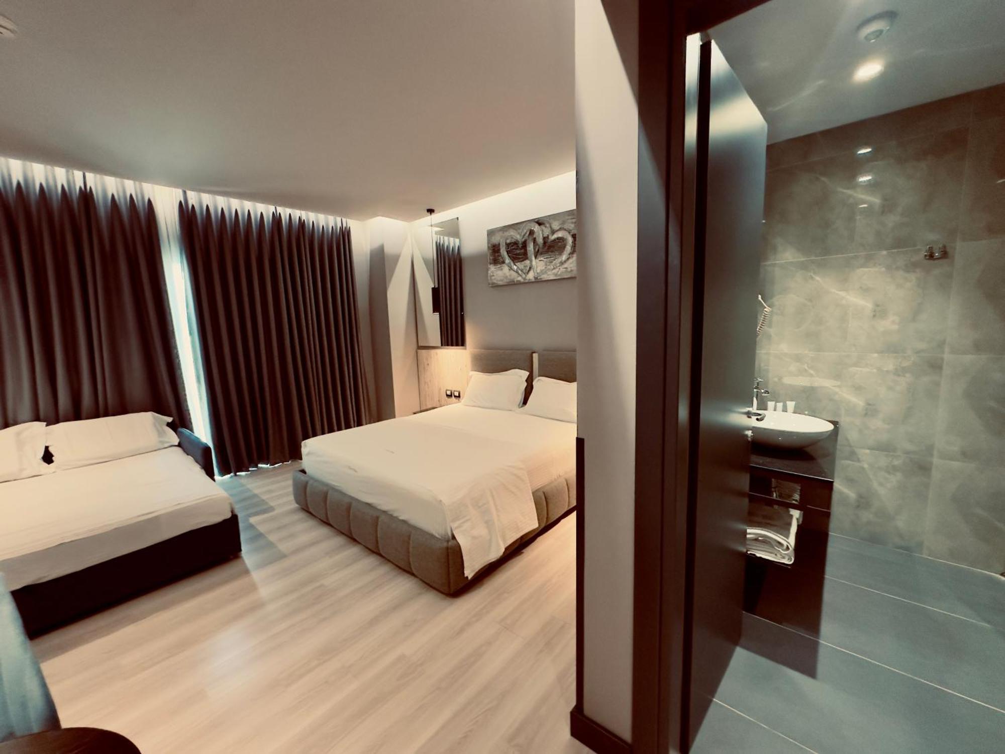 Hotel Olive Vlorë 外观 照片